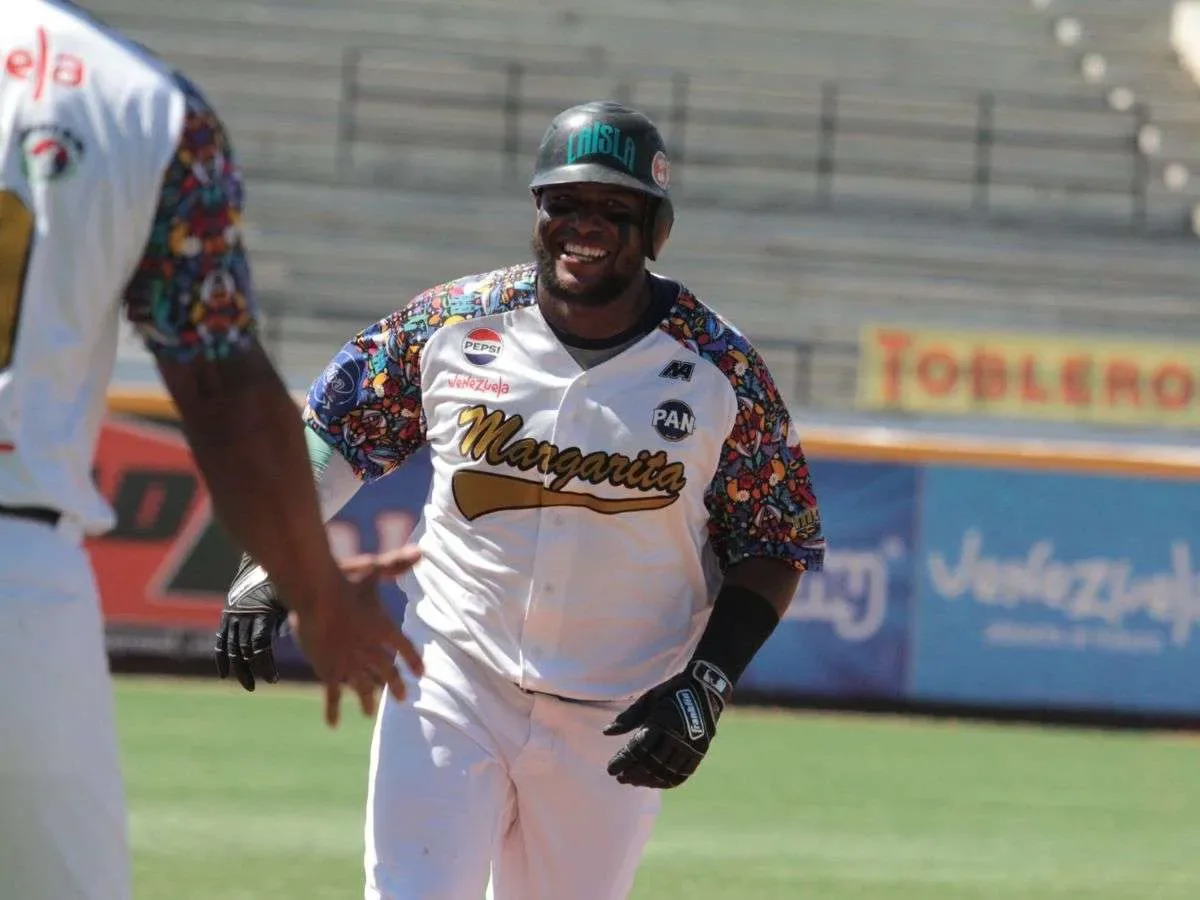 Juan Santana ha demostrado su “Mangú Power” con Bravos