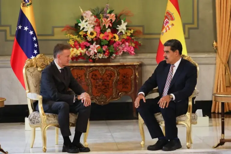 Maduro recibió credenciales de nuevo embajador de España, Álvaro Albacete