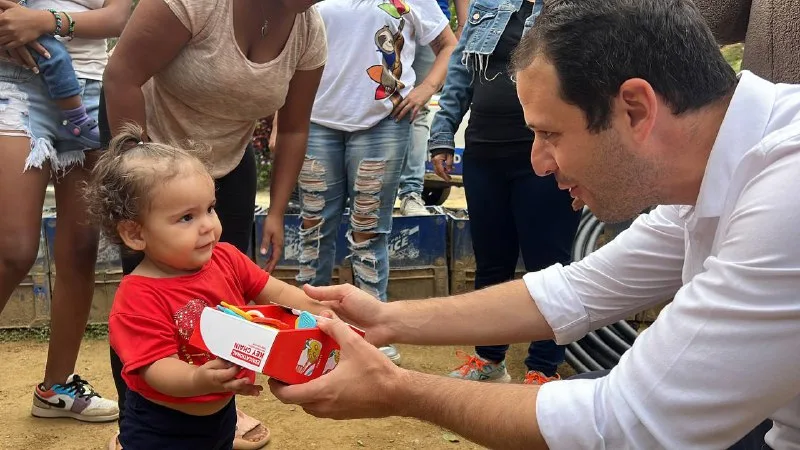 Niños de El Hatillo recibieron más de 4 mil juguetes en esta Navidad