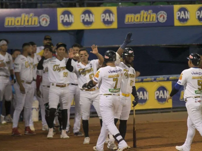 Tigres dominaron a los Bravos en Maracay