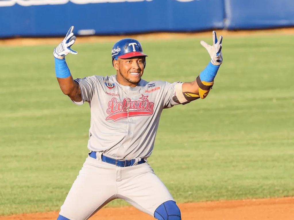 Yangervis Solarte apuesta a todo por el Magallanes