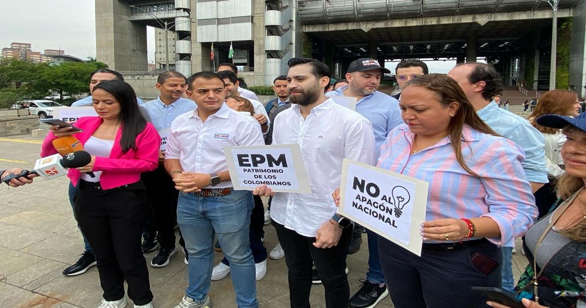 Creemos quiere evitar consulta popular para las reformas