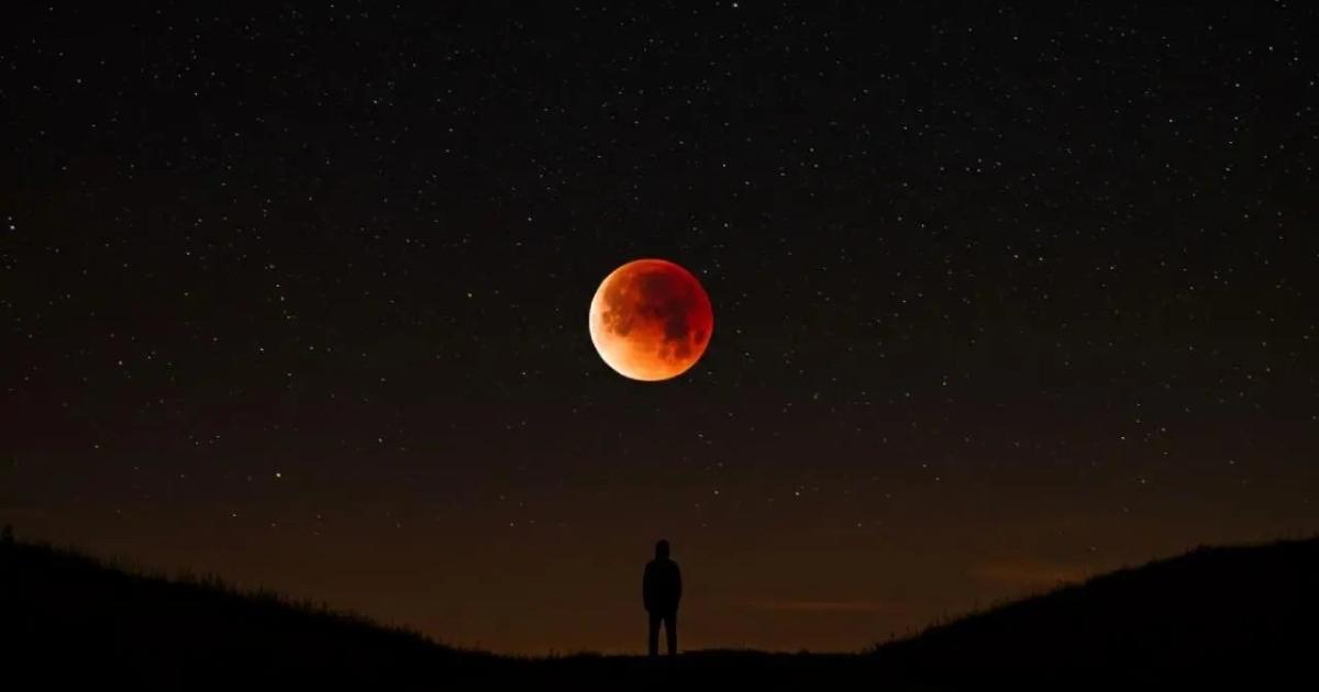 Todo listo para ver el eclipse de luna total