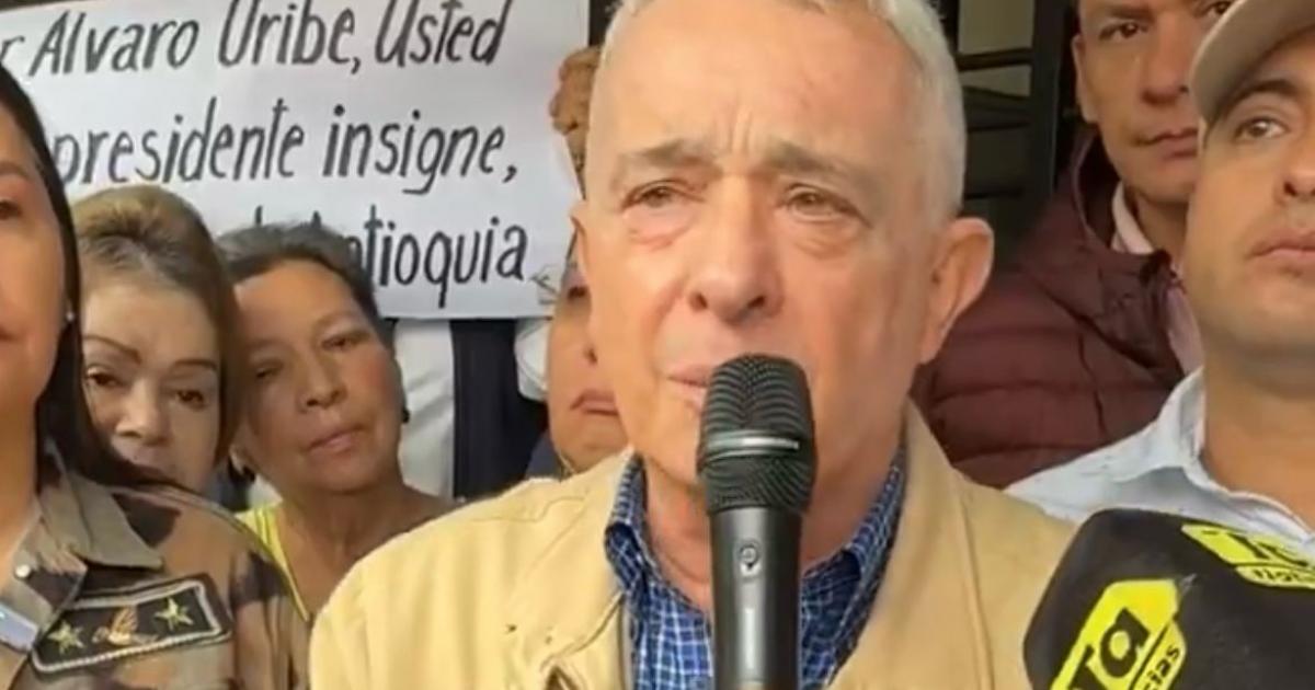 Uribe se refirió a la situación de la salud en Colombia